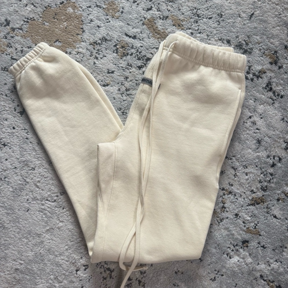 Fear of God Essentials Women’s Cream Sweatpants